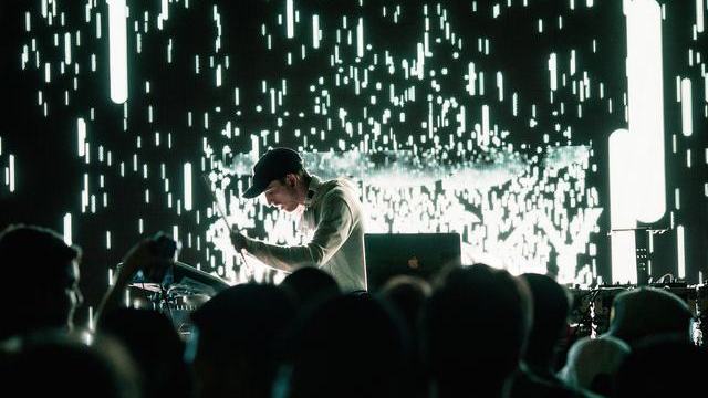 贴脸是混合工序，和纯生成不是一句话
